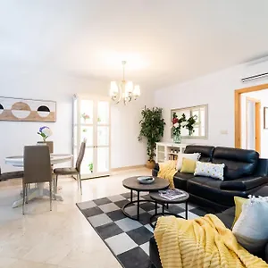 https://centrico-y-acogedor-apartamento-en-centro.es-andalucia.com
